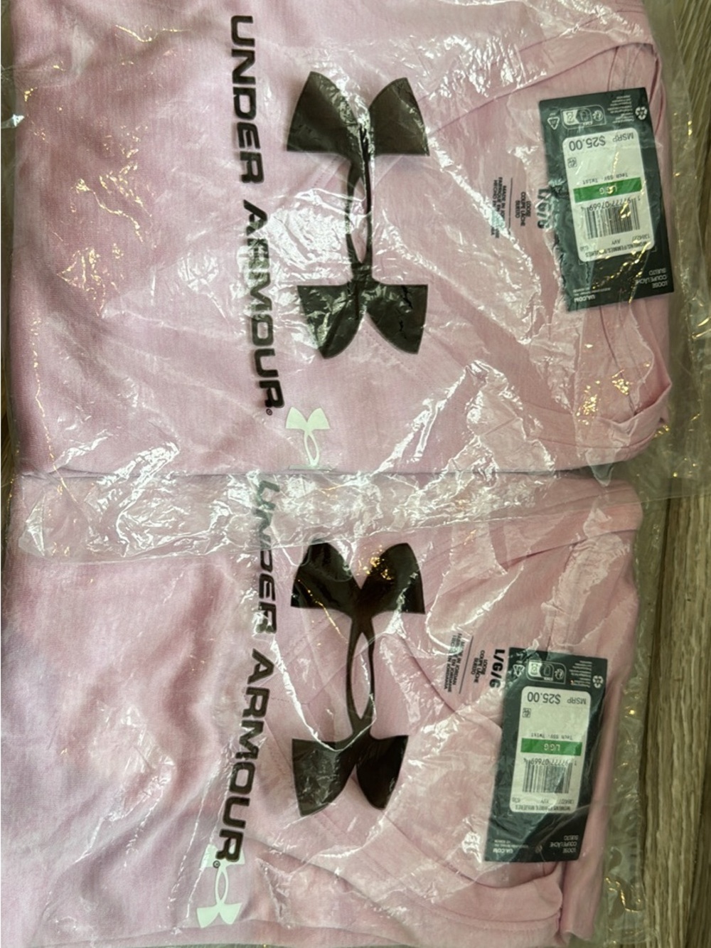 BNWT Under Armour Women’s Tech Twist V-Neck SS Tees sz LG
